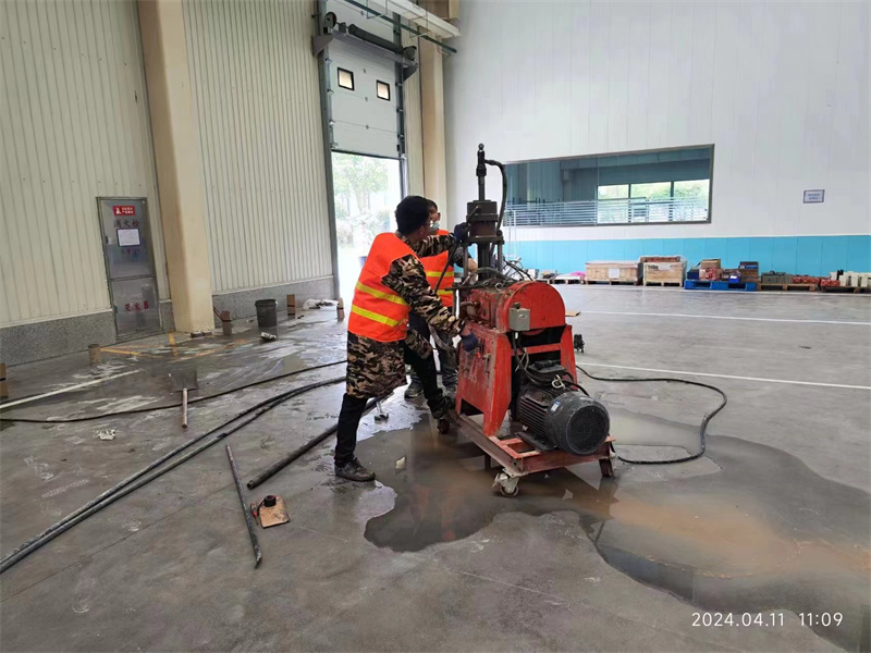 吉州厂房地面下沉塌陷注浆加固施工